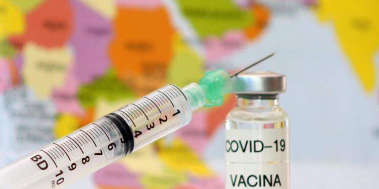 Bahia vacina mais de 154 mil baianos contra Covid-19