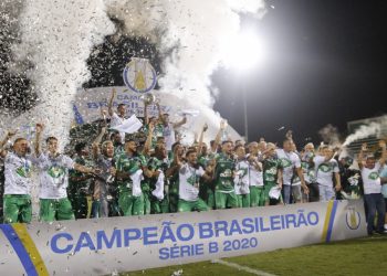 A taça da Série B do Brasileirão 2020 é da Chapecoense