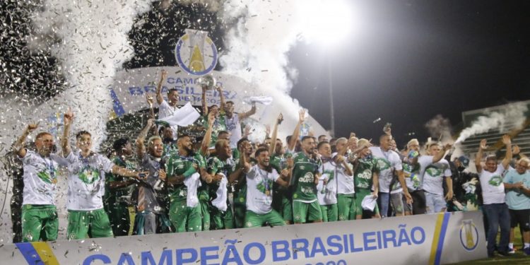 A taça da Série B do Brasileirão 2020 é da Chapecoense