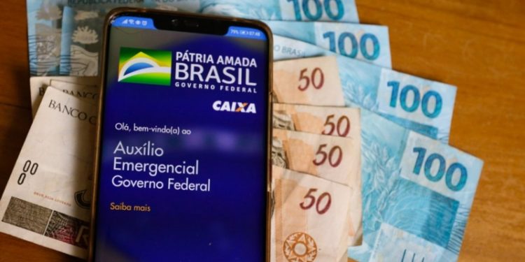 Auxílio Emergencial mais de 1 milhão de pessoas não sacaram o benefício 1,3 bilhão foram devolvidos aos cofres do governo