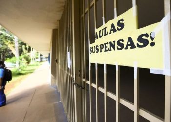 Liminares são suspensas e retorno às aulas presenciais é cancelado nas escolas