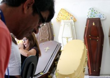 Associação dos Fabricantes faz alerta nacional sobre a possível falta de caixões