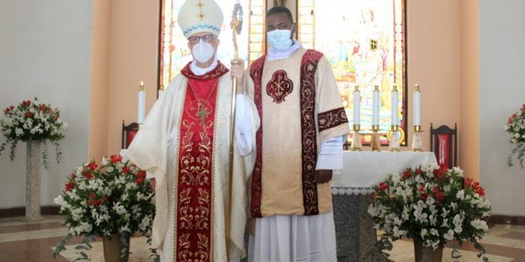 Primeiro padre da cidade de Madre de Deus será ordenado  este ano