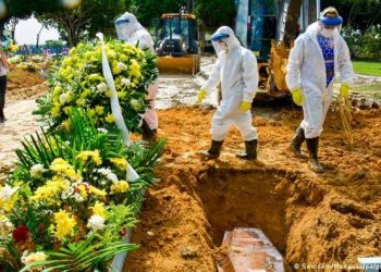 Número de mortes por Covid em jovens aumenta 447% na Bahia