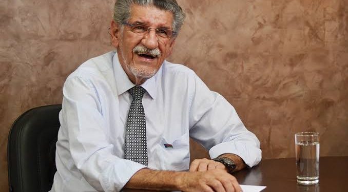 Prefeito de Vitória da Conquista Herzem Gusmão morre vítima da Covid-19