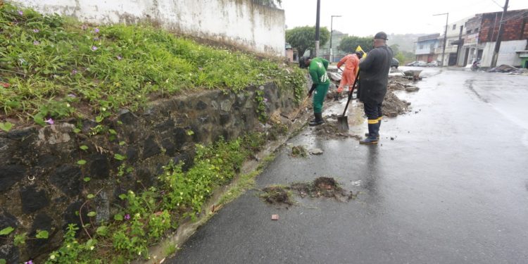 Candeias: Defesa Civil apresenta as ocorrências diárias durante o período chuvoso