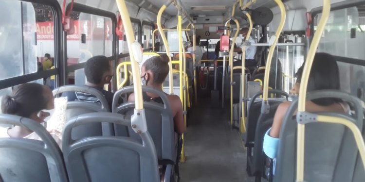 Candeias: Lei de iniciativa da Prefeitura que concede benefícios para os transportes municipais é aprovada pela Câmara