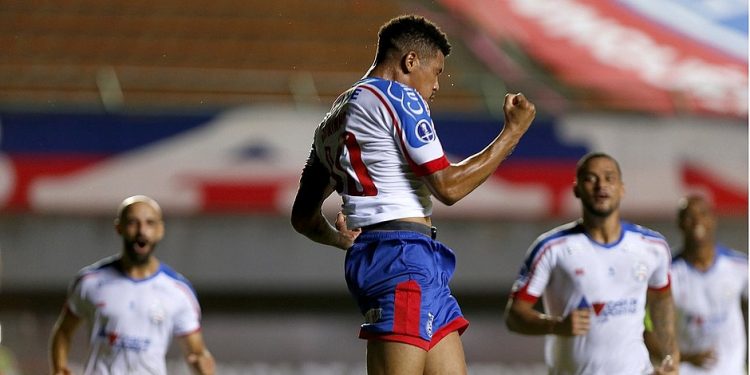 Bahia goleia o Guabirá e assume liderança na Copa Sul-Americana