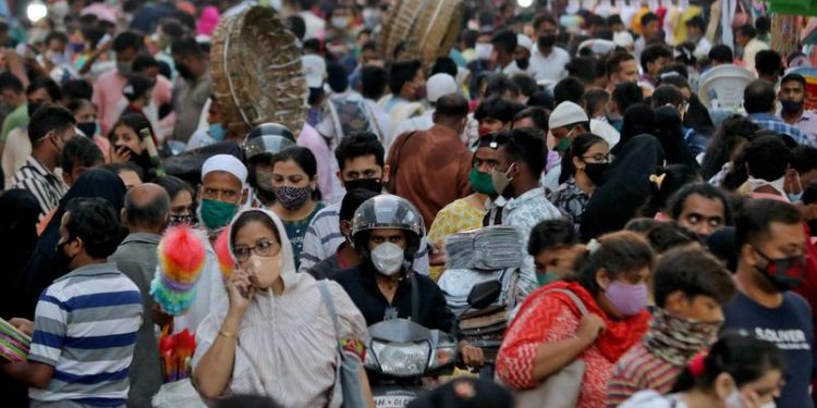 Índia registra recorde de novos casos de Covid-19