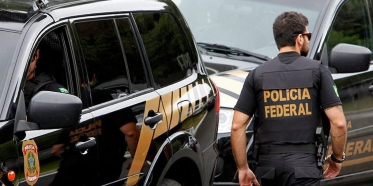 PF cumpre operação em Dias D’Ávila contra fraudes de R$ 10 milhões