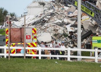 Sobe o número de mortos em desabamento em prédio em Miami