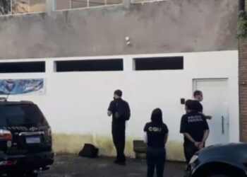 Candeias : PF cumpre mandados de busca em secretaria de saúde e residência do prefeito