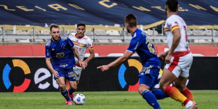 Juazeirense elimina o Cruzeiro nos pênaltis e avança na Copa