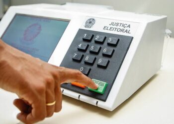42% dos brasileiros ainda não sabem em quem votar para presidente em 2022