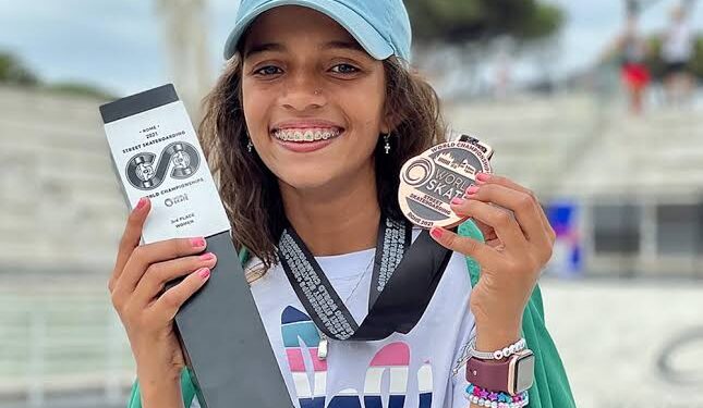 Olímpiadas: Rayssa Leal conquista a prata no skate street feminino