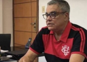 Vitória: Paulo Carneiro é afastado da presidência do clube