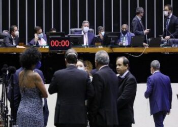 Câmara aprova texto-base do novo Código Eleitoral