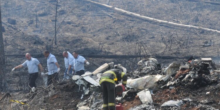 Queda de avião mata 5 pessoas da mesma família