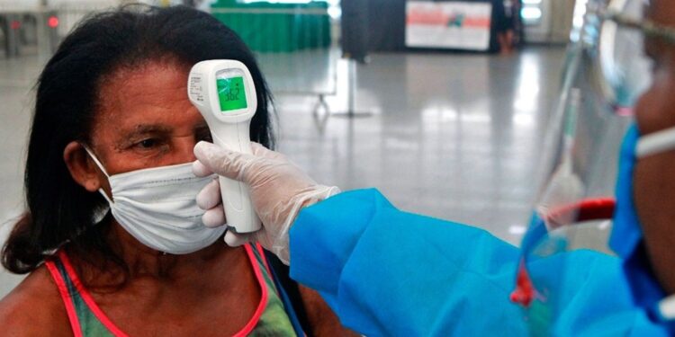 Salvador: Prefeitura vai suspender exigências de aferição de temperatura e distanciamento