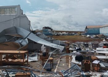 Temporal prejudica quase mil casas e causa desligamento de 5 usinas de energia no Paraná