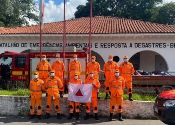 Militares de 9 estados chegam à Bahia para ajuda no resgate de afetados por temporal
