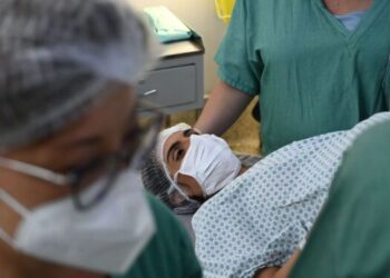 Em parto raro, Mulher dá à luz quíntuplos em SP