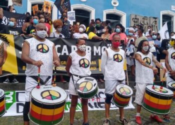 Caso Moïse: com presença do olodum, Salvador tem ato por justiça