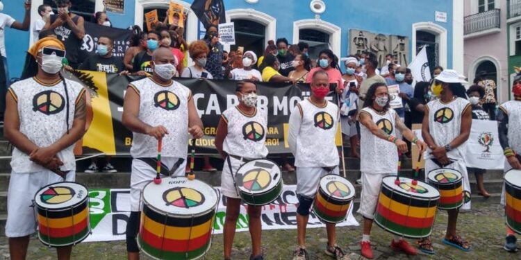 Caso Moïse: com presença do olodum, Salvador tem ato por justiça