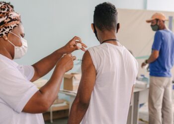 Covid-19:Quase 5,6 milhões de baianos estão vacinação incompleta