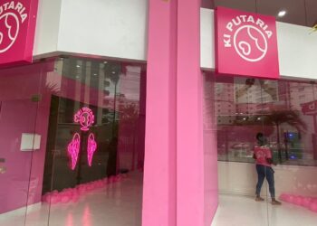 Salvador: Moradores  querem mudança de sorveteria que vende picolés em formato de pênis