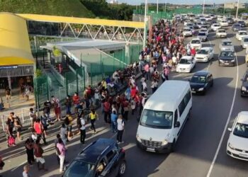 População acordou sem ônibus metropolitanos