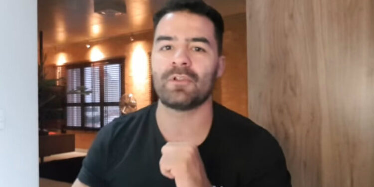 Deputado que ofendeu ucranianas deixa partido e Alesp vai julgar punição