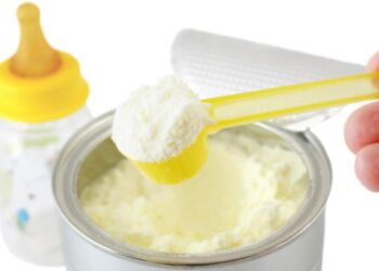 Após morte de bebê, Anvisa determina recolhimento de cinco marcas de fórmulas infantis no Brasil