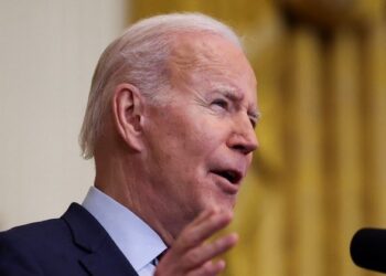 Presidente americano suspende importação de petróleo da Rússia