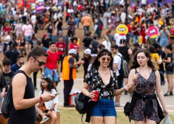 Lollapalooza: organização recorre de decisão do TSE que vetou manifestações eleitorais de artistas