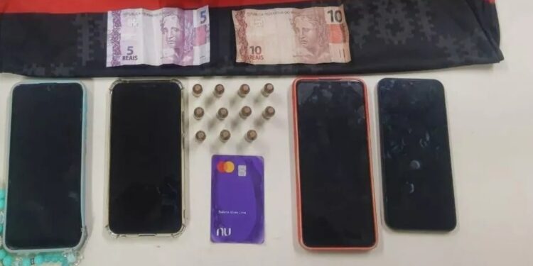 Três jovens são presos ao tentar roubar carro de PM em Lauro de Freitas