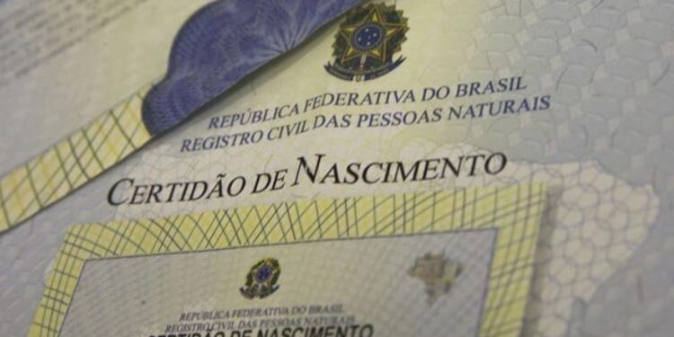 Quase 57 mil recém-nascidos foram registrados sem o nome do pai