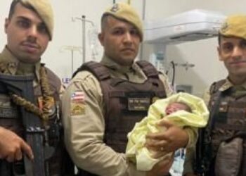 Bahia:Guarnição da PM realiza parto de emergência em estacionamento de hospital