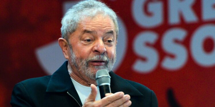 “Só espero que ele tenha o direito de defesa que eu não tive”, diz Lula após Moro virar réu