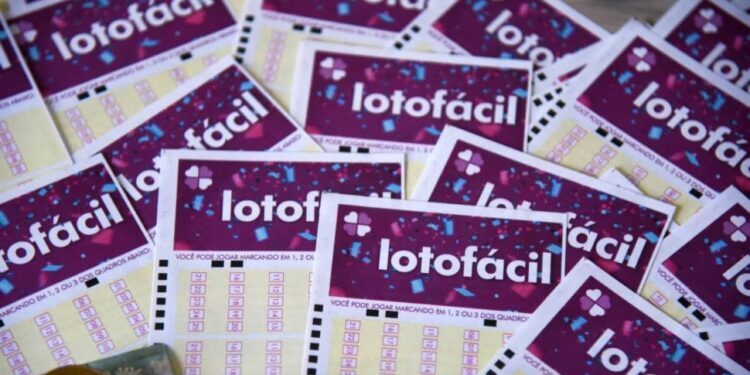 Lotofácil: Cinco apostadores levaram mais de 270 mil cada um