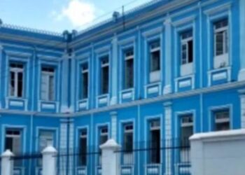 Mulher morre após arrancar dente em clínica particular