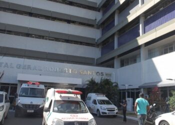 Tiro de arma de fogo atravessa janela do Hospital Roberto Santos e atinge unidade de hemodiálise