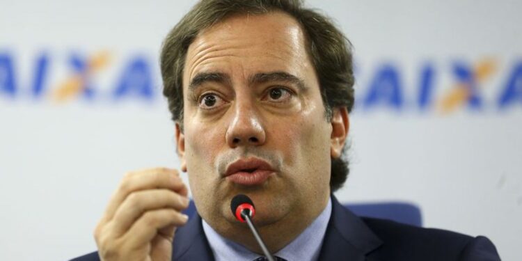 Após denúncias de assédio sexual, presidente da Caixa econômica deve deixar cargo nesta quarta