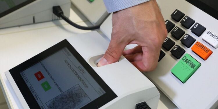 TSE reafirma que cada partido de uma federação deve cumprir cota feminina