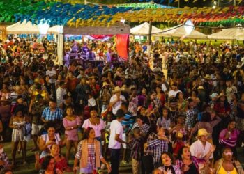 Madre de Deus: Arraiá da Gente estreia com muita alegria e muito forró