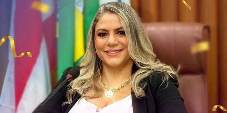 Madre de Deus: Mirlene Dourado é a nova presidente da camara de vereadores