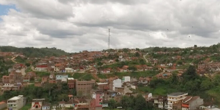 MP pede cancelamento de festa de São João milionária, de cidade baiana