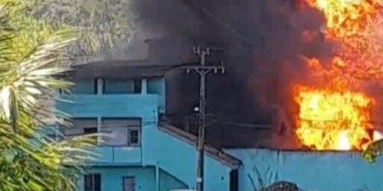 Candeias: explosão em depósito clandestino de combustível, deixa 4 pessoas gravemente feridas