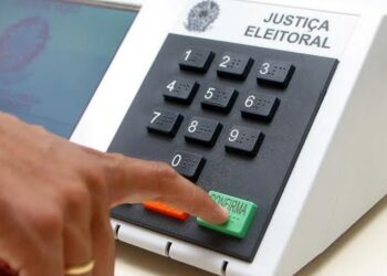 Datafolha: 49% dos brasileiros afirmam ter deixado de falar sobre política para evitar discussões
