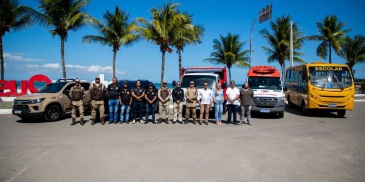 Madre de Deus: Prefeito Dailton Filho entrega novos veículos oficiais, para prestar serviços a população